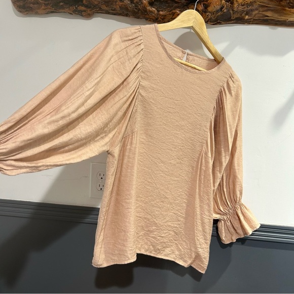 Pink Puff Sleeve Blouse - Picture 3 of 8